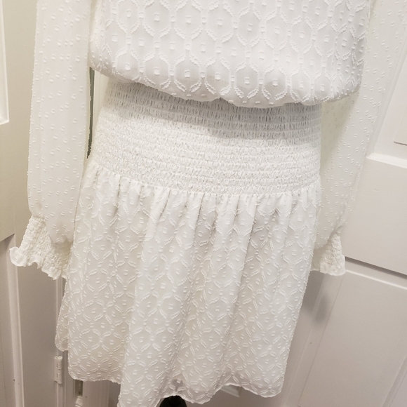 While House black Market Ivory White Smocked Blouson Dress Sz Small, Retail $160 - Picture 4 of 12